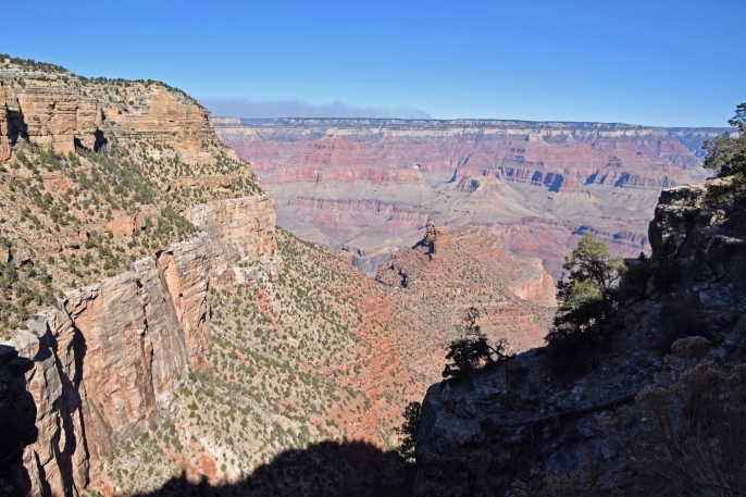 Grand_canyon_bright_angel_trail_hike_view